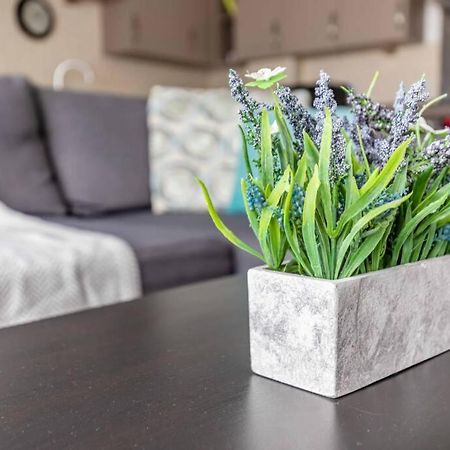2 Bed & 2 Bath Cosy Apartment Slough- Free Parking Kültér fotó